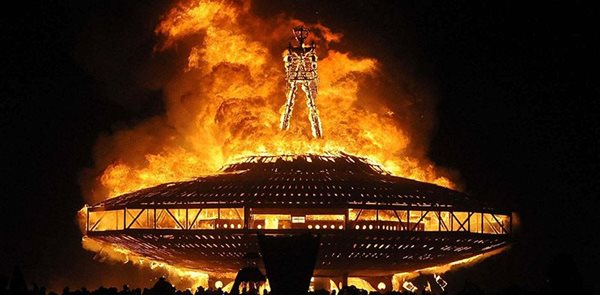 برنینگ من (Burning man) در آمریکا