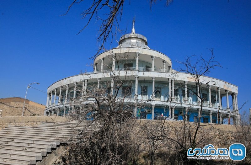 کاخ فرح آباد