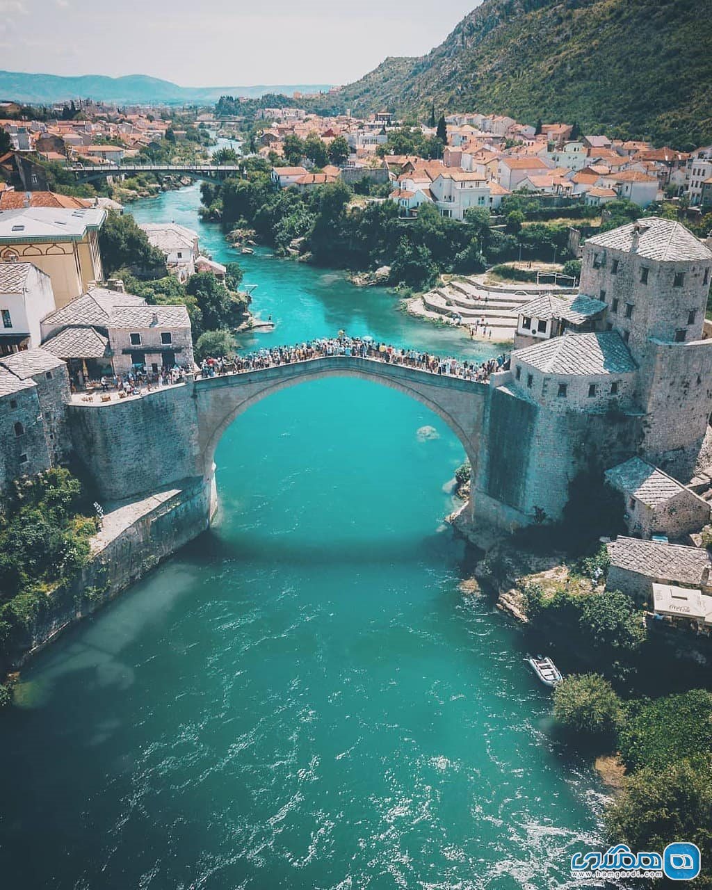 پل موستار در بوسنی و هرزگوین