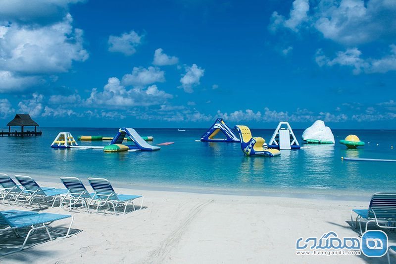 کلاب ساحلی paradise