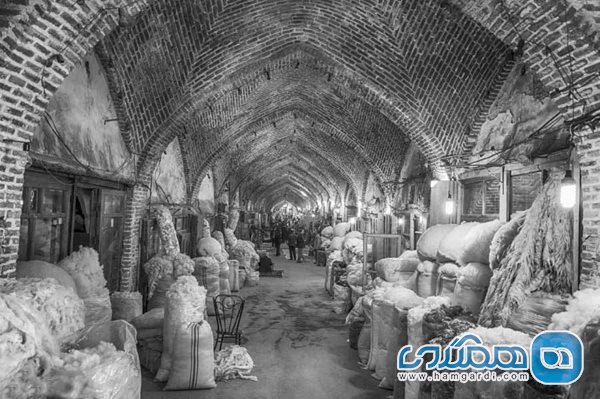 بازار بزرگ شهر تبریز در نوشته های سفرنامه نویسان و جهانگردان