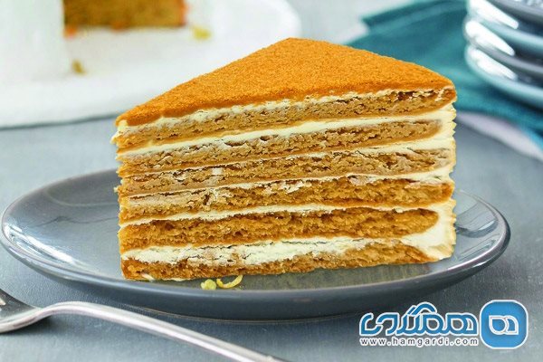 کیک مدوویک (Medovik Cake)