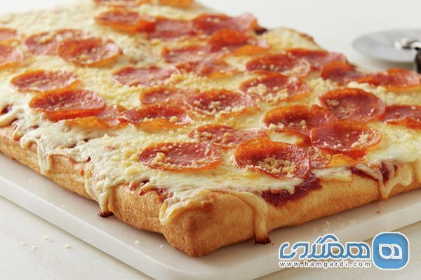 پیتزا دیترویت (Detroit pizza)