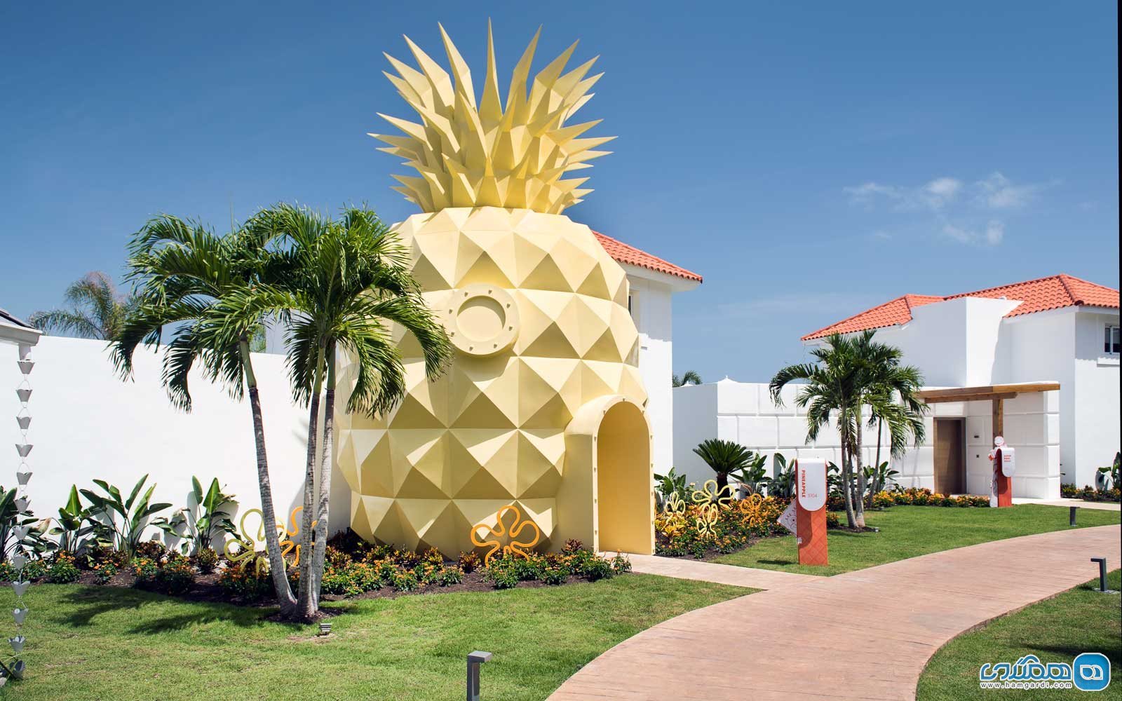 ویلای آناناسی Pineapple Villa در هتل و مرکز اقامتی نیکلدون Nickelodeon Hotels & Resorts