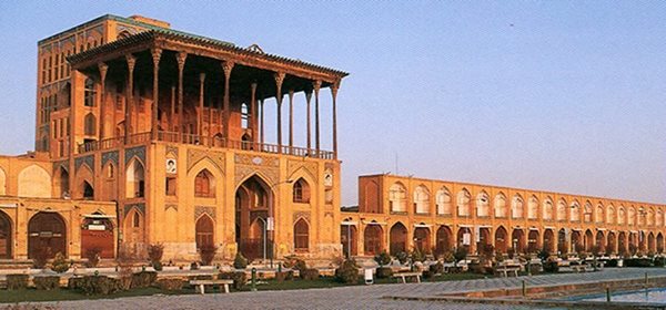 وارث آوار عالی قاپوی اصفهان