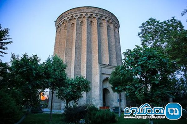 خاموش شدن برج های تهران به احترام رحلت بنیانگذار انقلاب اسلامی