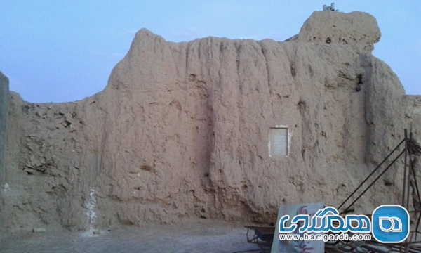 تخریب بزرگترین بنای خشتی ایران بعد از ارگ بم