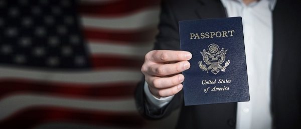 چگونه بدون انتظار طولانی ویزای مولتی 10 ساله در آمریکا را دریافت کنیم؟