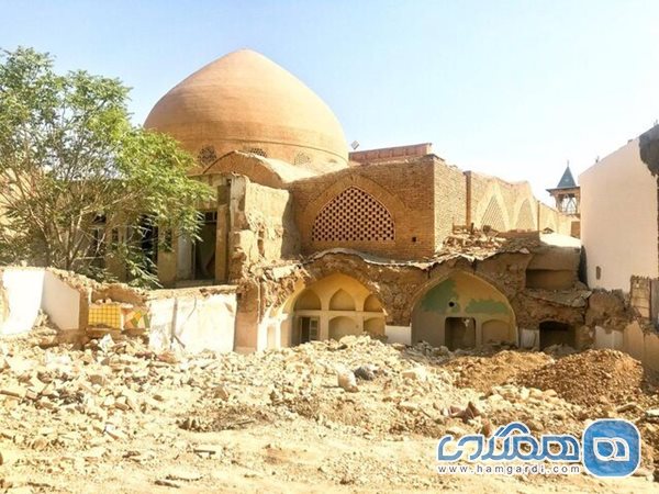 بخشی از نورگیر مسجد رحیم خان مسدود شد