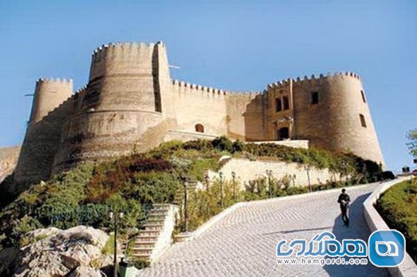قلعه فلک الافلاک نماد تاریخ لرستان و سرافرازی مردم است