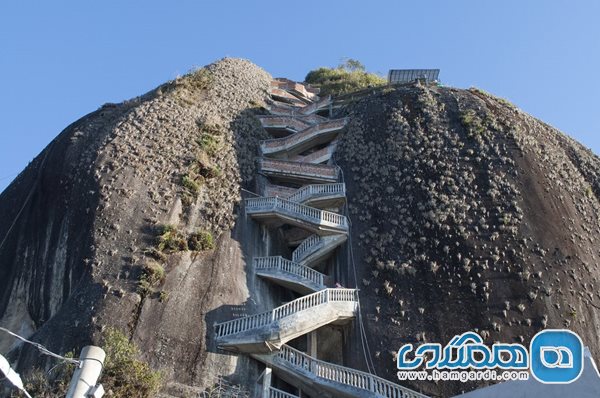 پله های صخره ال پنون 