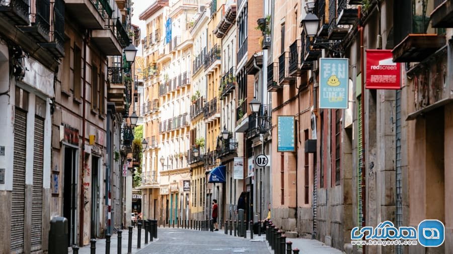 محله امباجادورس Embajadores در مادرید