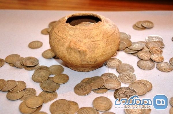 کشف سکه های تاریخی با همکاری پلیس قزوین و کاشان