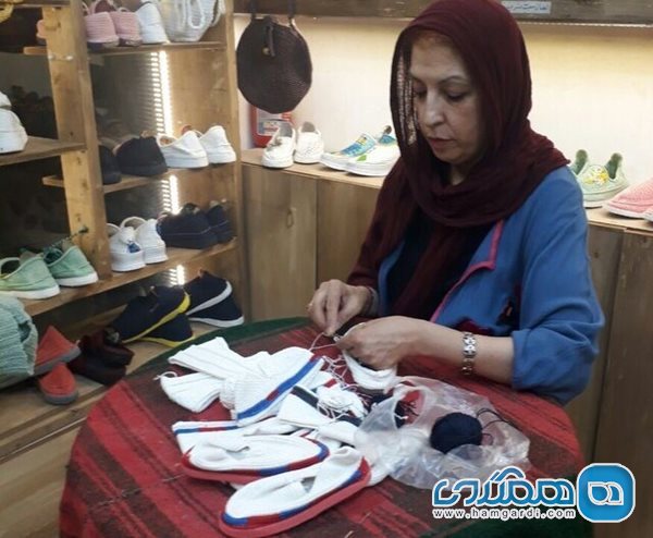 گیوه نوعی پاپوش سنتی است که قدمتی دیرینه دارد