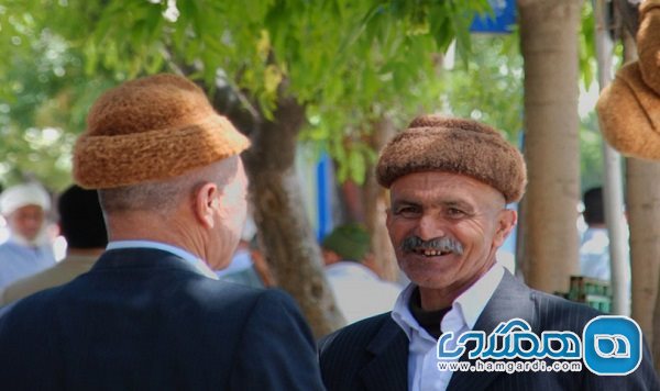 بافت کلاه کرکی از هنرهای دستی کهن استان خراسان شمالی است