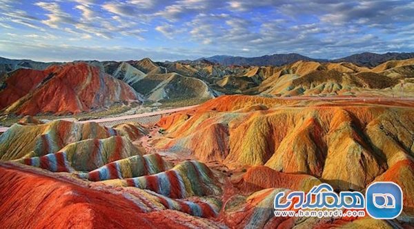 کوههای رنگی ژانگی دانکسیا