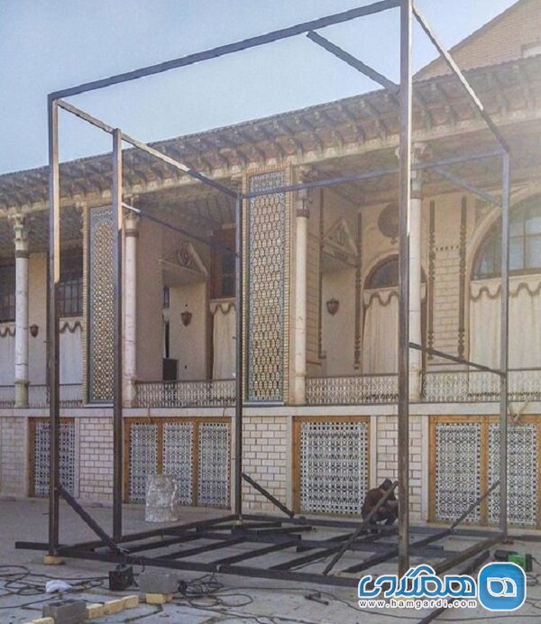 توضیحات نرگس آبیار درباره دکور سریالش در باغ عفیف آباد شیراز