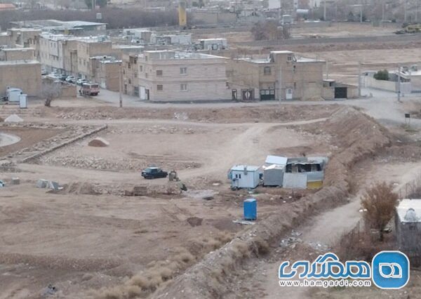 استقرار کارگران در حریم محوطه قصر ابونصر