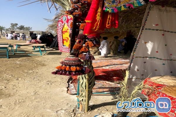 نمایشگاه گردشگری و عشایر در بخش پیرسهراب چابهار برگزار شد