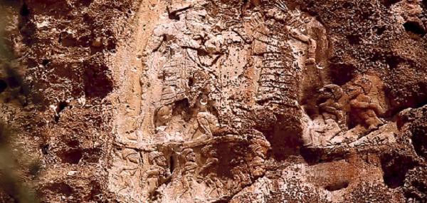 پیش فنگ در نقوش باستانی کرمانشاه از جایگاه ویژه ای برخوردار است