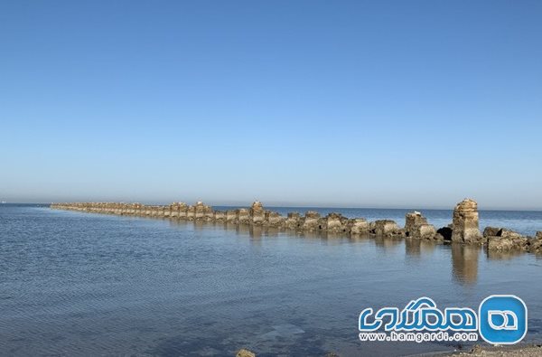 عباسک یکی از جزایر کوچک خلیج فارس است
