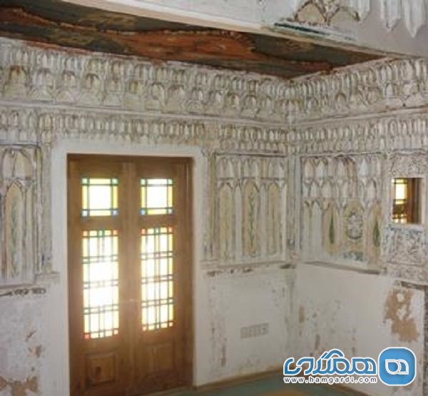 خانه دکتر عبدالعظیم قریب یکی از خانه های تاریخی استان مرکزی به شمار می رود