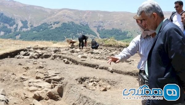 مدیر کل میراث فرهنگی گیلان از روند انجام کاوش های باستان شناسی در سایت تاریخی کهنه ماسوله بازدید کرد