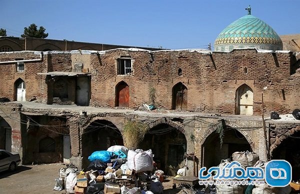 سرای تاریخی حاج رضا در قزوین به سرعت در حال تخریب است