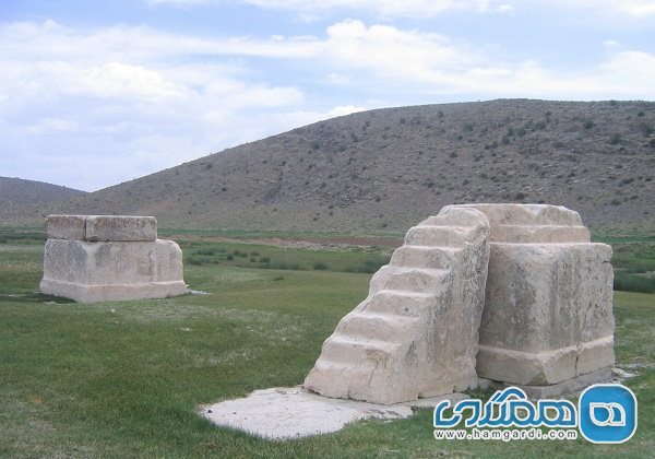 محوطه مقدس یکی از جاذبه های دیدنی استان فارس است
