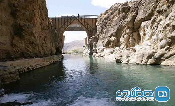 پل بهشت آباد یکی از پل های دیدنی چهارمحال و بختیاری است