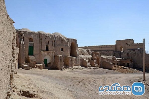قلعه قورتان یکی از بناهای تاریخی استان اصفهان به شمار می رود