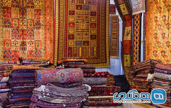 فرش دستباف در بازار عباسی