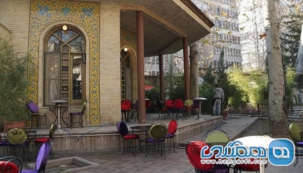 کافه چای بار یکی از معروف ترین کافه های تهران به شمار می رود