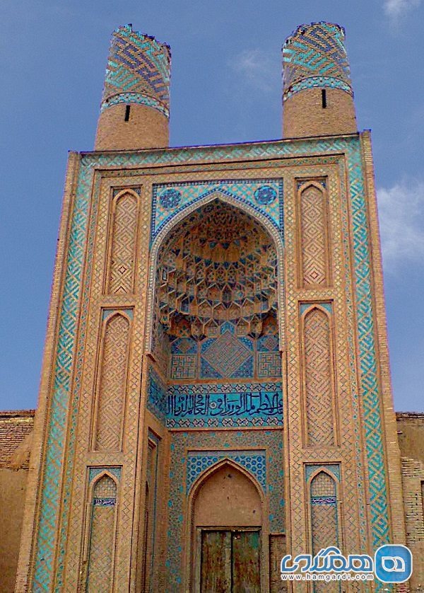 مسجد جامع اشترجان یکی از مساجد دیدنی استان اصفهان به شمار می رود