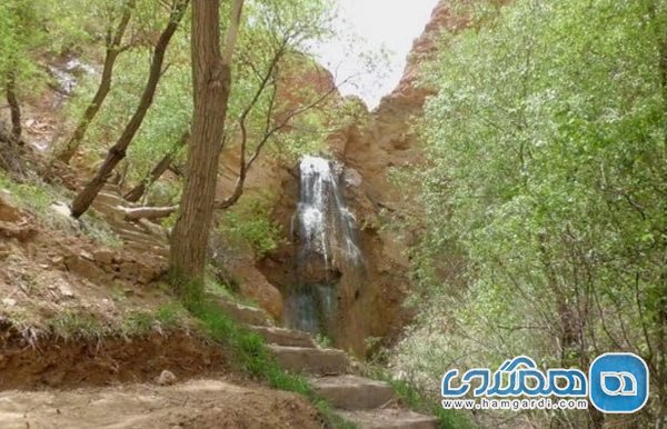 آبشار شاه دره یکی از جاذبه های طبیعی استان قزوین است
