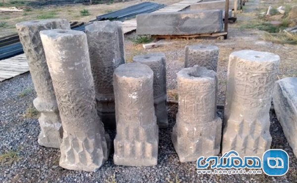 کشف 8 قطعه سنگ حجاری شده در منطقه آخونی تبریز 