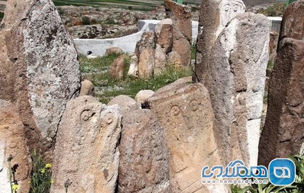 قبرستان دانسفهان یکی از جاهای دیدنی استان قزوین است