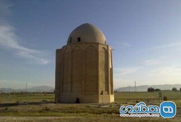 تهیه پرونده تعیین حریم برای هفت اثر تاریخی استان مرکزی