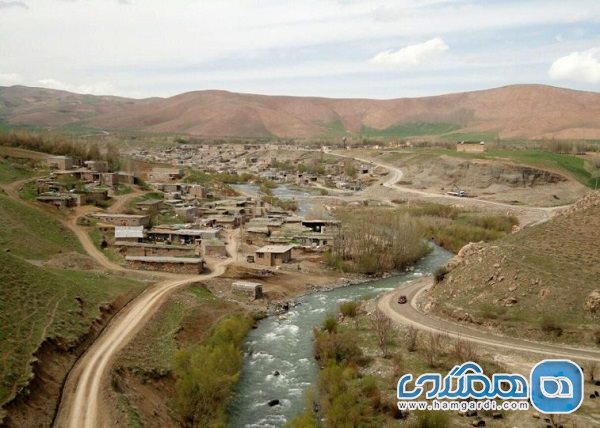 روستای تنگ قیر یکی از روستاهای زیبای استان ایلام است