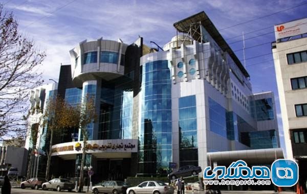 مجتمع تجاری ستاره فارس یکی از مراکز خرید معروف شیراز به شمار می رود