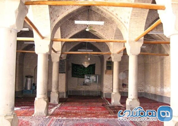 مسجد جامع محمدآباد جرقویه دارای معماری بی نظیری است