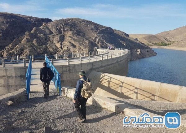 درياچه سد سنجگان یکی از جاذبه های گردشگری استان قم به شمار می رود