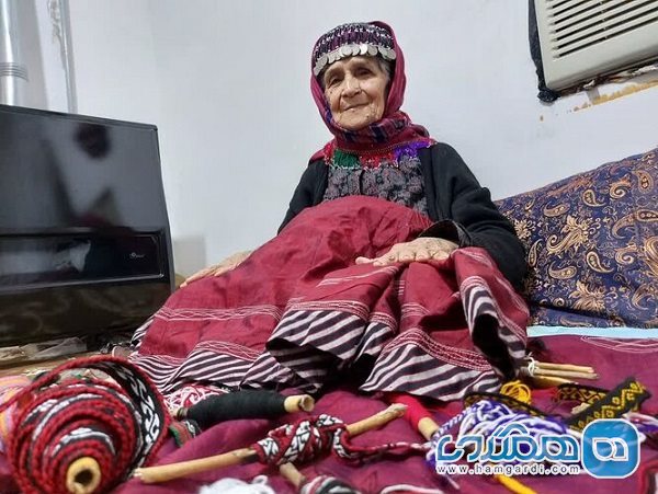 احیای هنر در دست فراموشی شاه ریسه دوزی توسط بانوی 88 ساله مینودشتی