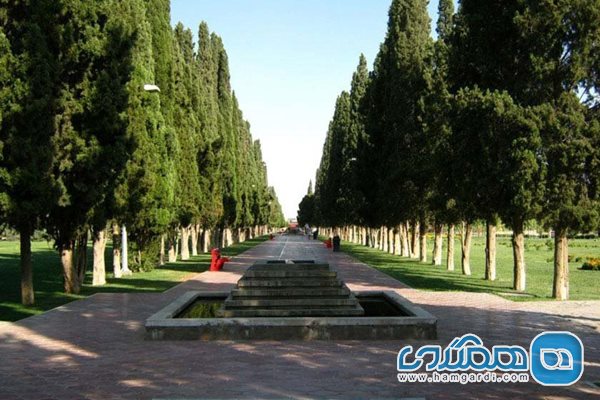 باغ جنت یکی از جاذبه های گردشگری شیراز به شمار می رود
