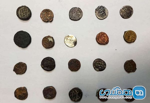 کشف و ضبط 49 قطعه سکه تاریخی در فرودگاه بندرعباس