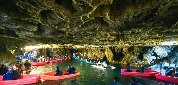 غار علیصدر یکی از جاذبه های گردشگری استان همدان به شمار می رود