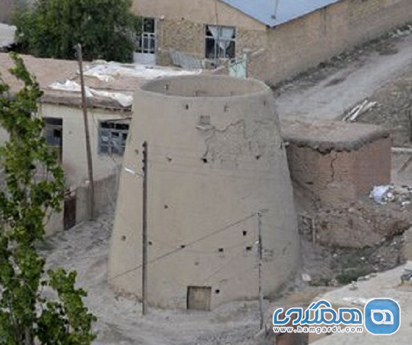 برج چاشم یکی از جاذبه های گردشگری استان سمنان به شمار می رود