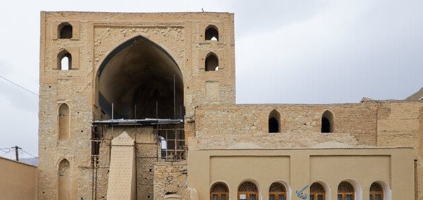 عمارت پیربکران اصفهان در آستانه تخریب قرار دارد