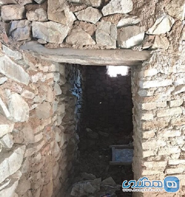 حمام روستای هدف گردشگری حیدره قاضی خان شهرستان بهار در آستانه تخریب است