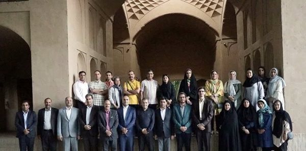 نشست تخصصی حفاظت از باغهای جهانی در مهریز یزد برگزار شد